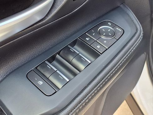 Certified 2024 Toyota Grand Highlander Platinum AWD/4WD image 17