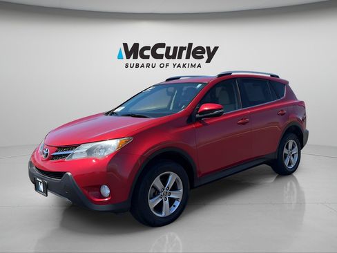 Used 2015 Toyota RAV4 XLE FWD image 1