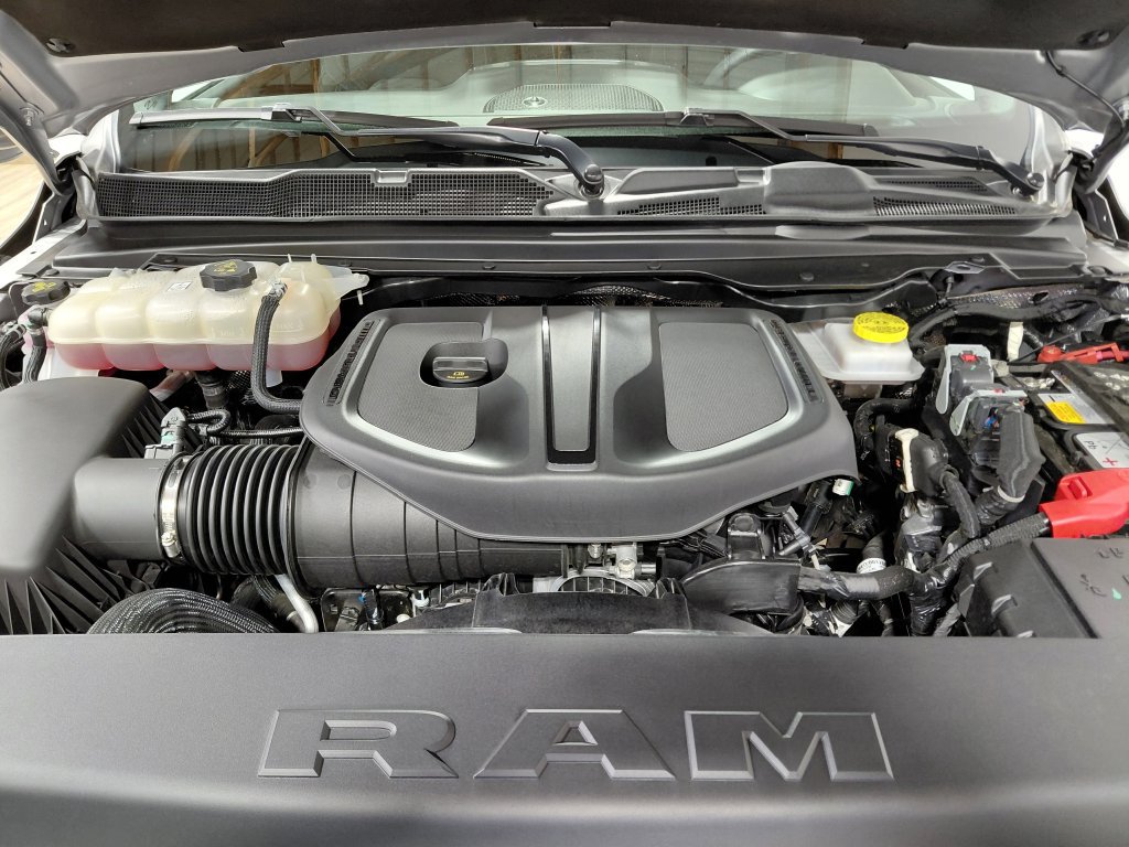 Used 2025 RAM 1500 Big Horn AWD/4WD image 24