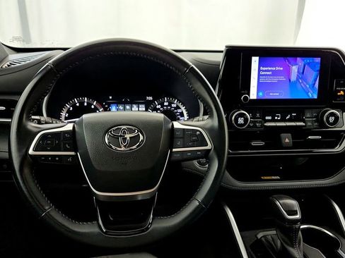Used 2023 Toyota Highlander XSE AWD/4WD image 55