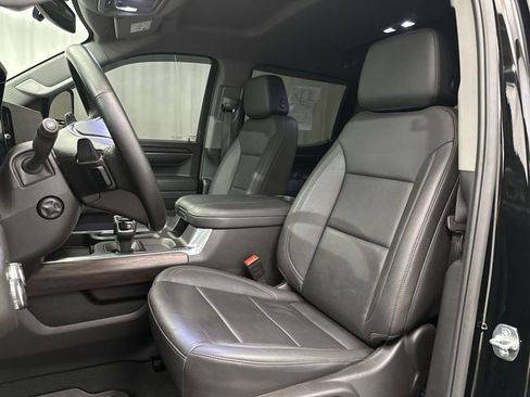 Used 2024 GMC Sierra 1500 SLT w/ SLT Premium Package AWD/4WD image 16