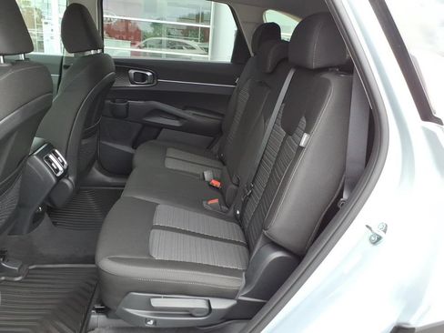 New 2026 Kia Sorento LX FWD image 9