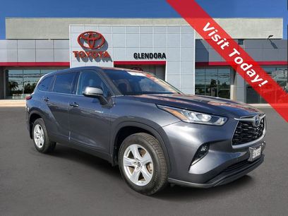 Certified 2020 Toyota Highlander LE