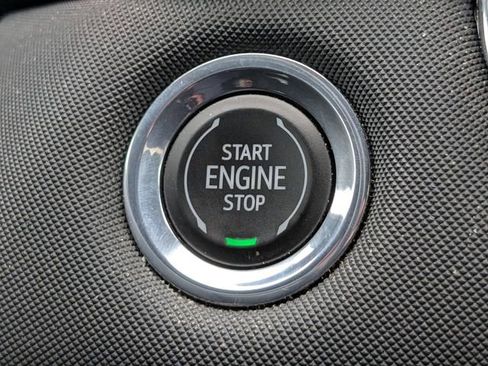 Used 2023 Chevrolet Colorado Z71 w/ Z71 Convenience Package 2 AWD/4WD image 24