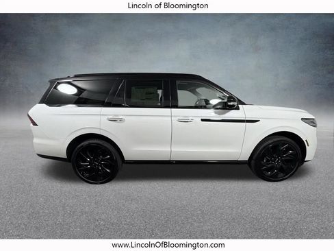 New 2026 Lincoln Navigator Black Label AWD/4WD image 8