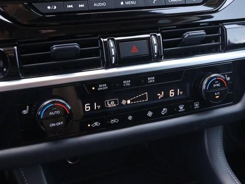 Certified 2025 Nissan Pathfinder SV AWD/4WD image 19