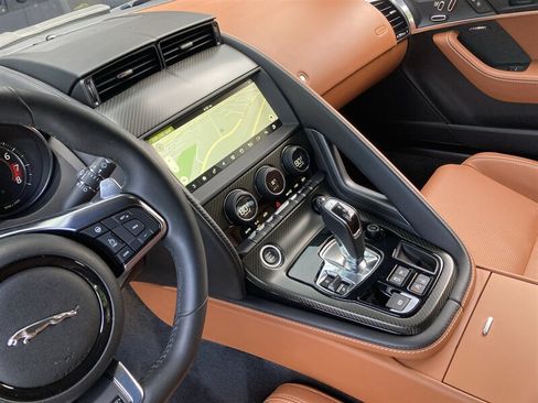 Used 2019 Jaguar F-TYPE R AWD/4WD image 24