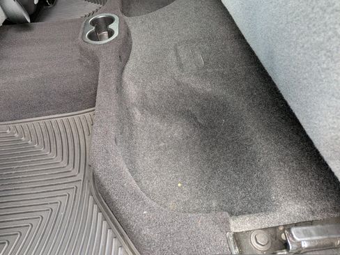 Used 2019 RAM 1500 Express image 19