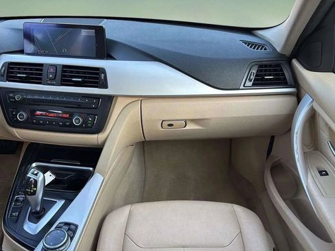 Used 2014 BMW 320i Sedan image 32