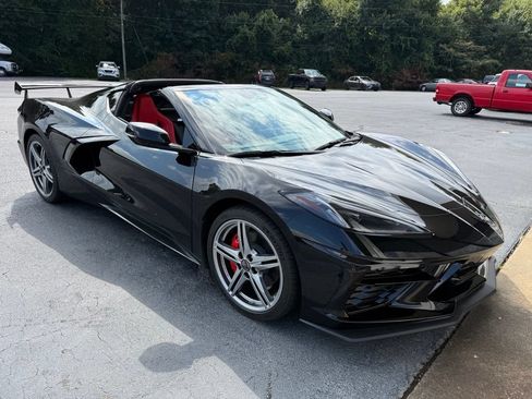 Used 2026 Chevrolet Corvette Stingray Coupe w/ 1LT RWD image 2