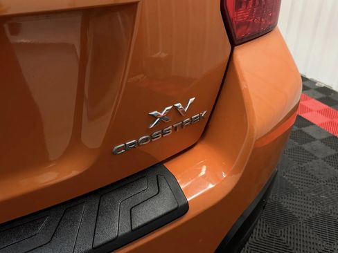 Used 2014 Subaru Crosstrek 2.0i Premium w/ Moonroof Package AWD/4WD image 16