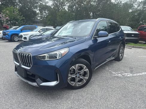 Used 2025 BMW X1 xDrive28i AWD/4WD image 2