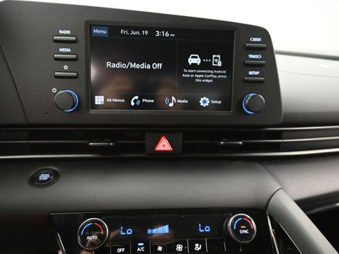 New 2026 Hyundai Elantra SEL Sport FWD image 19