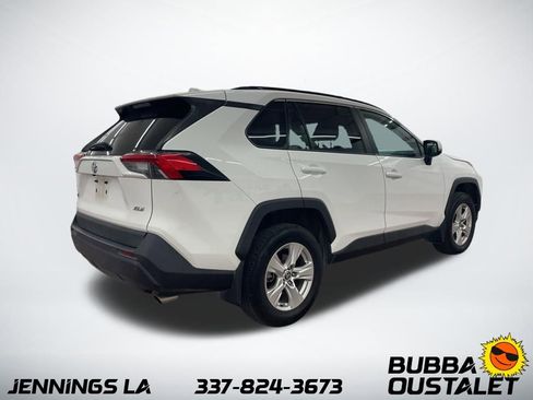 Used 2021 Toyota RAV4 XLE image 5