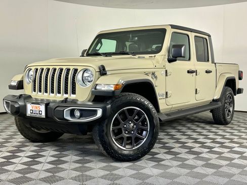 Used 2022 Jeep Gladiator Overland w/ Popular Equipment Package AWD/4WD image 37