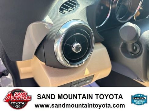 Used 2024 MAZDA MX-5 Miata RF Grand Touring RWD image 11
