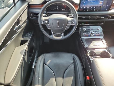 Used 2023 Lincoln Nautilus Reserve AWD/4WD image 29