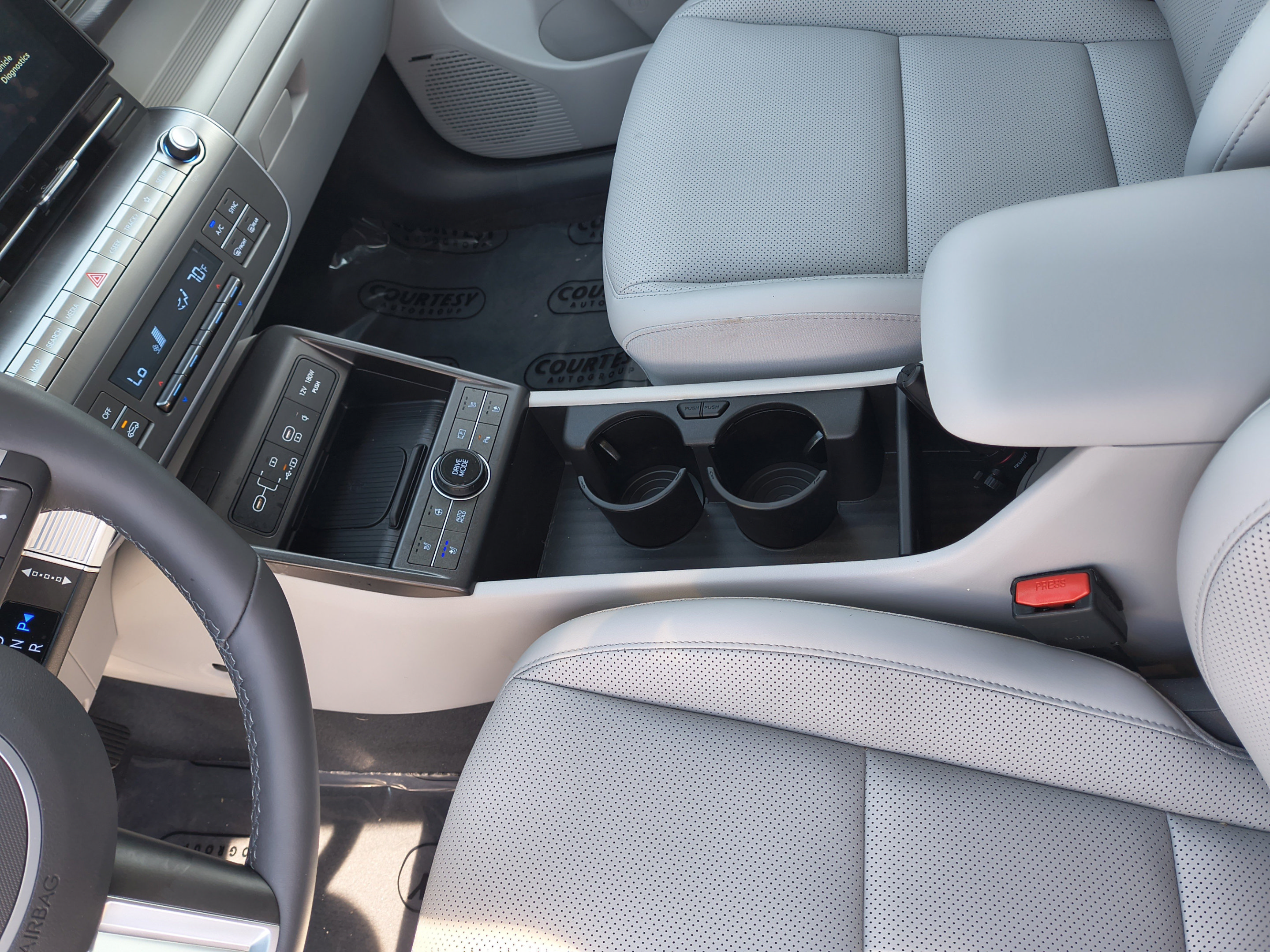 Certified 2026 Hyundai Kona Limited FWD image 24