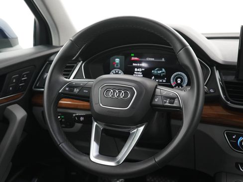 Used 2022 Audi Q5 2.0T Premium Plus w/ Premium Plus Package AWD/4WD image 17