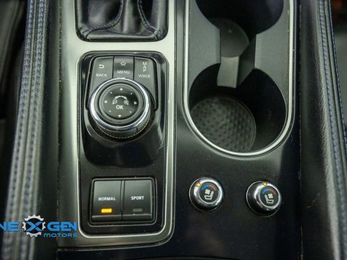 Used 2018 Nissan Maxima SR w/ Midnight Edition FWD image 24