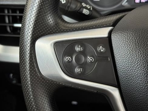 Used 2024 GMC Terrain SLE FWD image 27
