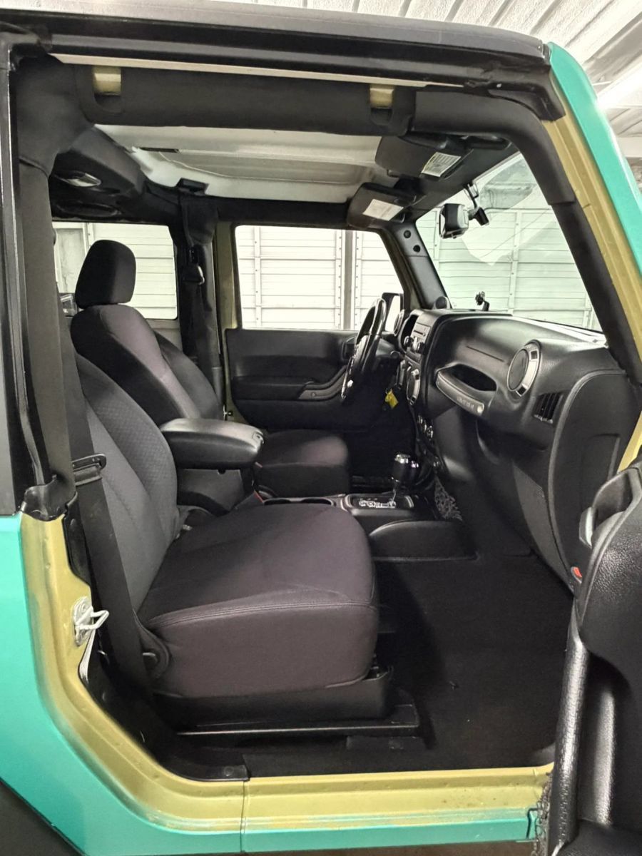 Used 2013 Jeep Wrangler Sport AWD/4WD image 18