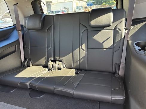 Used 2017 GMC Yukon SLT w/ Open Road Package AWD/4WD image 21