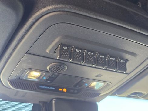 Used 2023 Ford Bronco Wildtrak AWD/4WD image 28