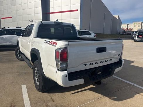 Certified 2023 Toyota Tacoma TRD Off-Road image 4