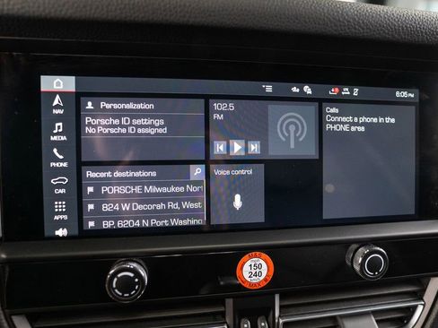 Certified 2026 Porsche Macan image 29