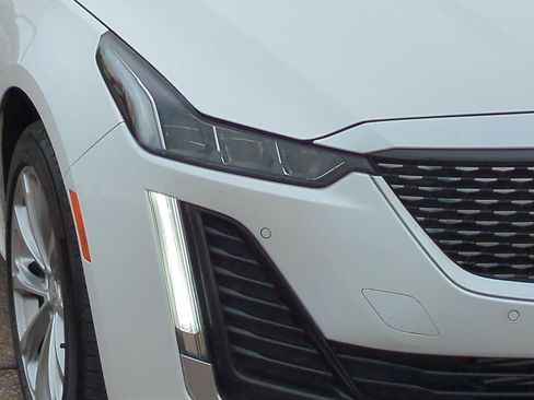 Certified 2023 Cadillac CT5 Luxury image 9