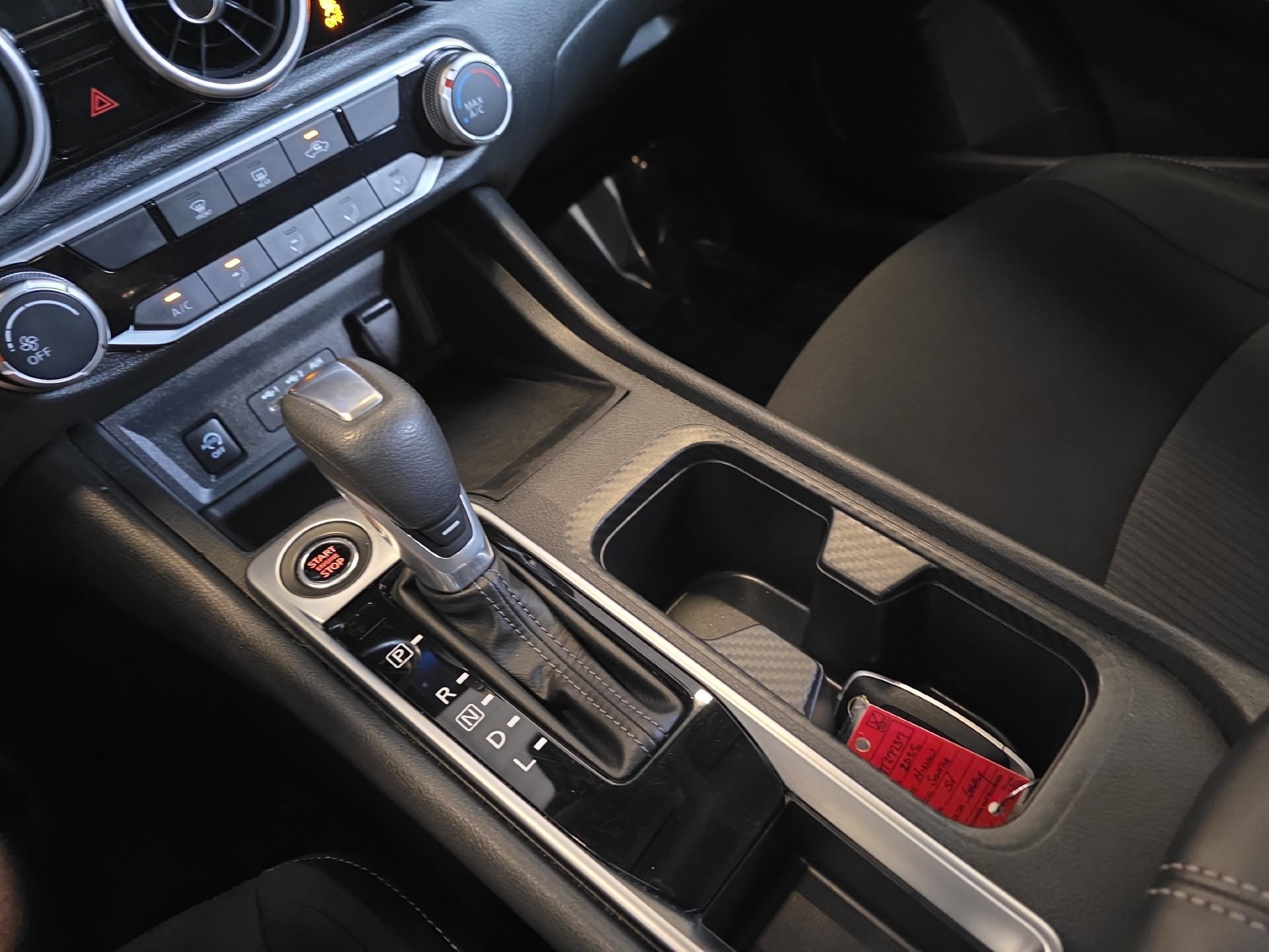 Used 2025 Nissan Sentra SV FWD image 10