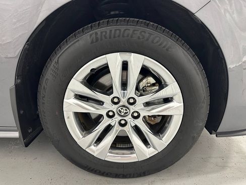Used 2025 Toyota Sienna XLE w/ XLE Plus Package AWD/4WD image 69