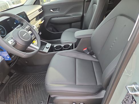 New 2026 Hyundai Kona Limited FWD image 4