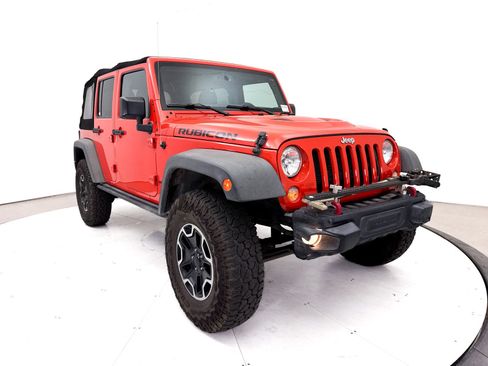 Used 2015 Jeep Wrangler Unlimited Rubicon AWD/4WD image 4