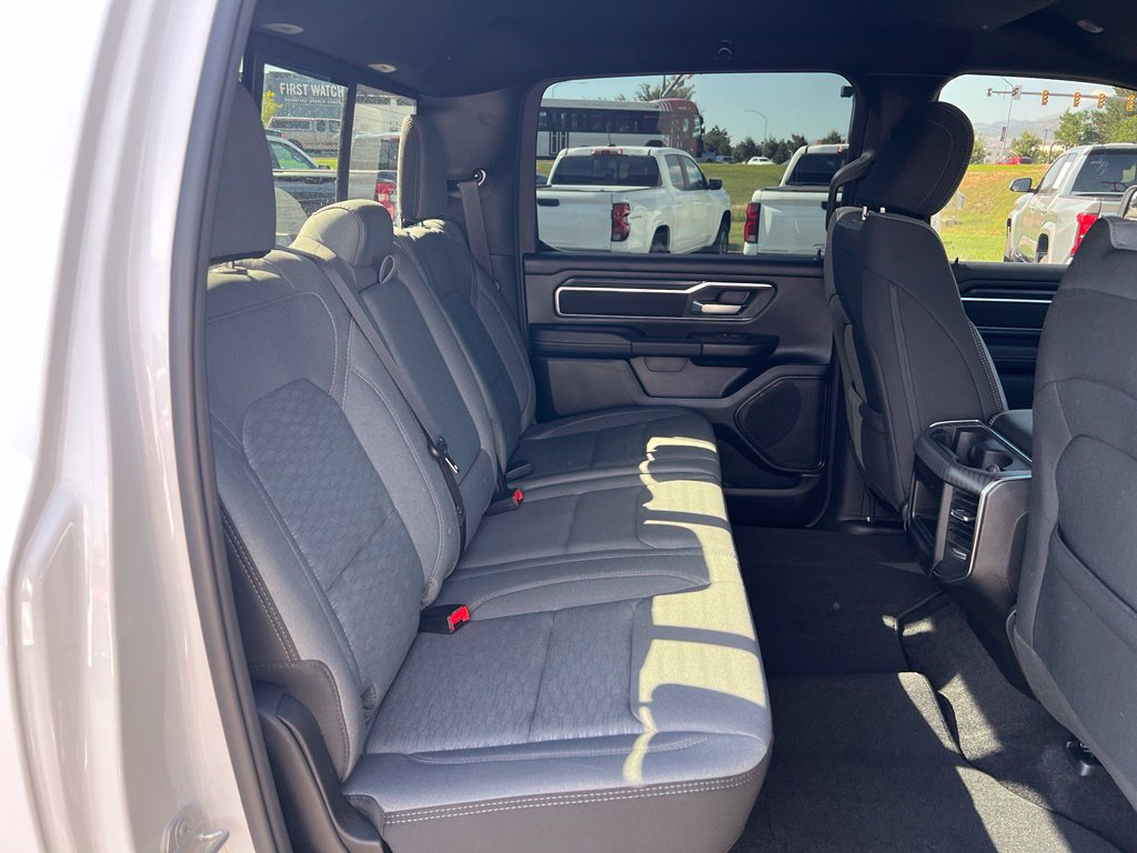 Used 2025 RAM 1500 Big Horn AWD/4WD image 23