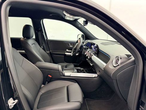 Used 2024 Mercedes-Benz EQB 250+ image 21