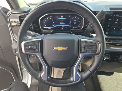 Used 2024 Chevrolet Silverado 1500 LT AWD/4WD image 12