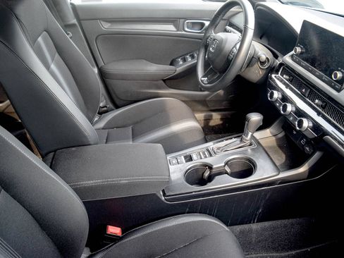 Used 2024 Honda Civic Sport image 19