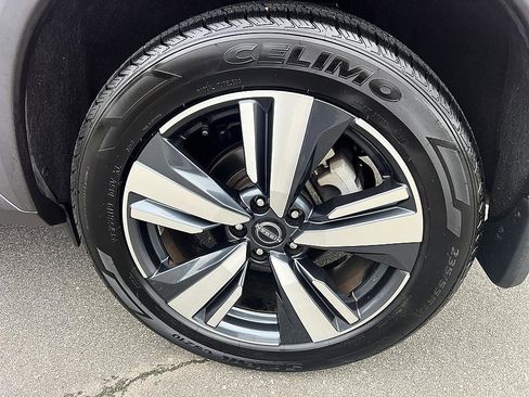 Certified 2023 Nissan Rogue SL w/ SL Premium Package AWD/4WD image 10