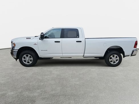 New 2024 RAM 2500 Big Horn w/ Heated Seats & Wheel Group image 8