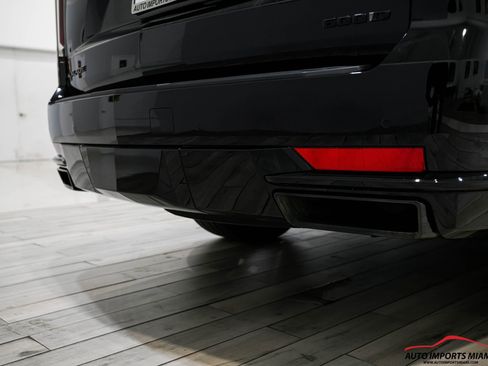 Used 2023 Cadillac Escalade Sport Platinum w/ LPO, ONYX Package image 24