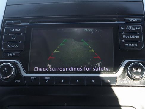 Used 2018 Nissan Frontier S image 31