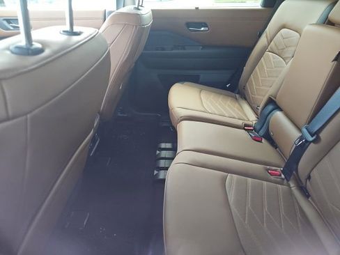 Certified 2025 Nissan Pathfinder Platinum w/ Cargo Package AWD/4WD image 5