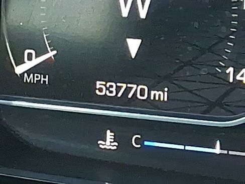 Used 2023 GMC Yukon XL Denali Ultimate image 13