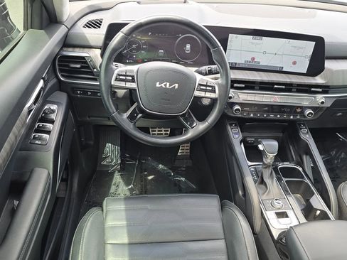 Certified 2024 Kia Telluride SX Prestige w/ Towing Package AWD/4WD image 11