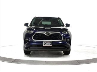 Used 2020 Toyota Highlander XLE video 2