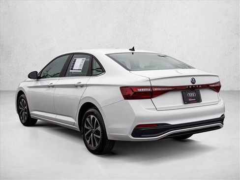 Used 2025 Volkswagen Jetta S image 7