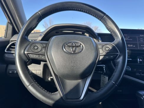 Used 2022 Toyota Camry SE image 17