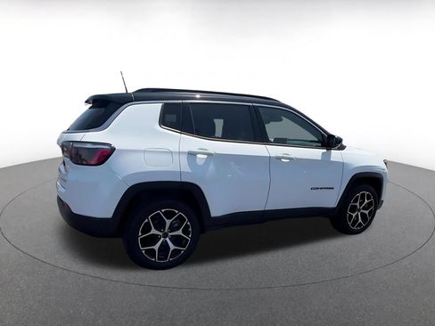 Used 2025 Jeep Compass Limited AWD/4WD image 15